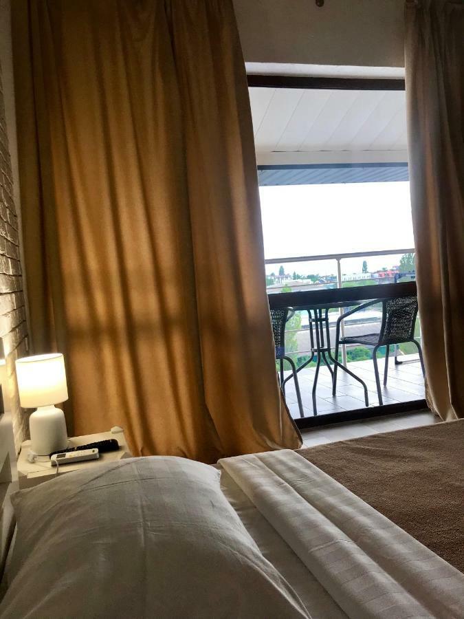 Золотий Лев Hotell Zatoka Exteriör bild